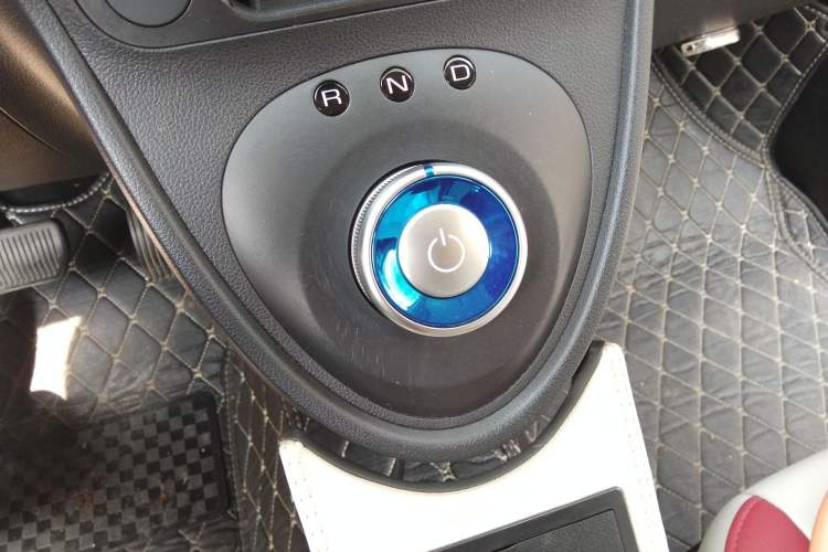 Used ORA Black Cat 2021 351 km Luxury Version Gear Lever