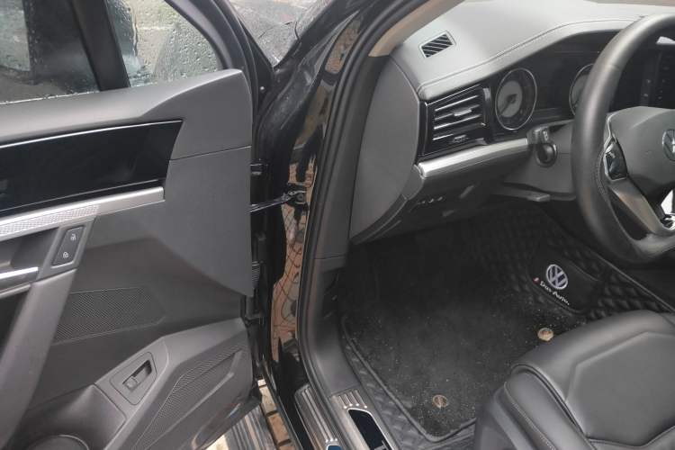 Used Volkswagen Touareg 2021 2.0 TSI Flagship Special Edition
