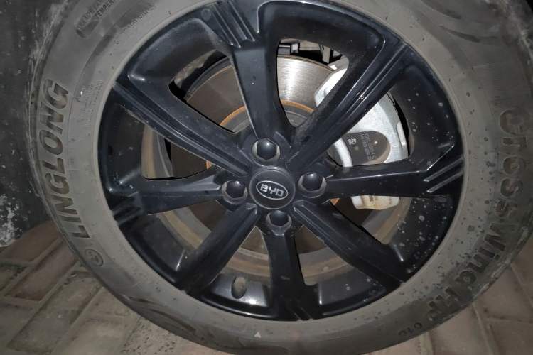 Used BYD e2 2021 Luxury Model Right Front Wheel Hub