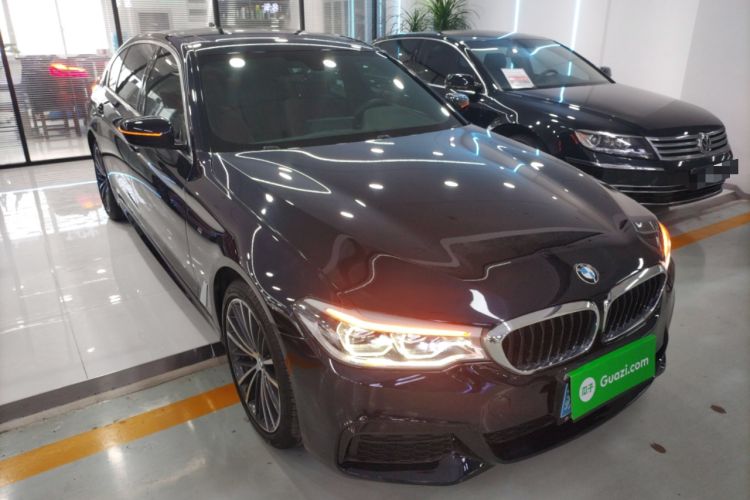 Used BMW 5 Series 2020 530Li Leading Model M Sport Package Front Right 45 Deg