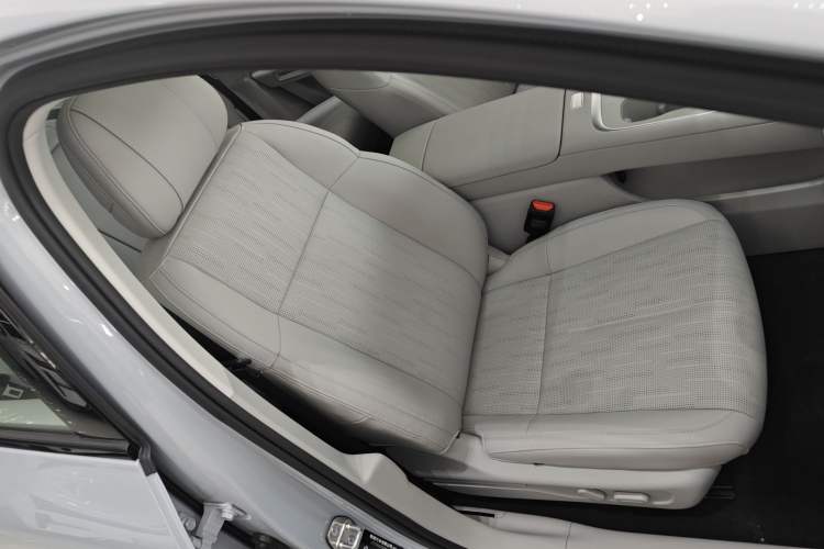 Used Leapmotor B01 2025 550 LiDAR Edition
