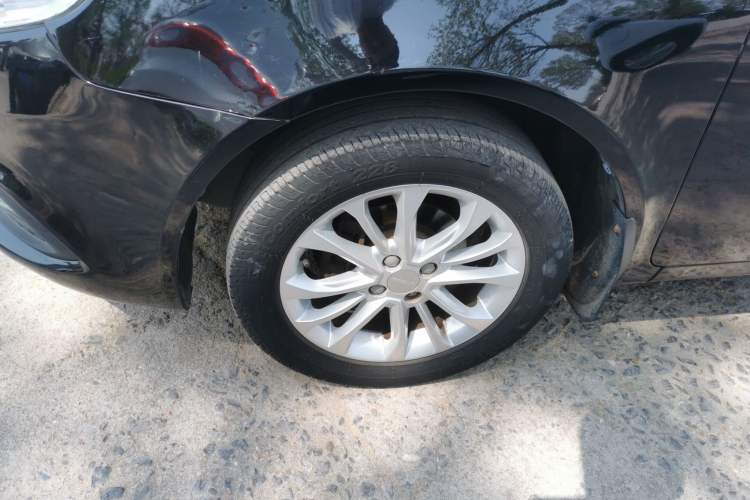 Used Geely Auto Vision 2015 1.5L Manual Elite Model Left Front Wheel Hub