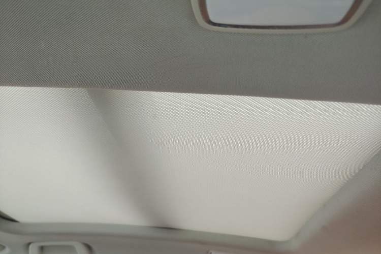 Used Zotye SR7 2016 1.5T CVT Cube Heart Edition China IV Standard