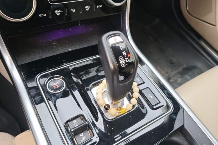 Used Jaguar XEL 2021 2.0T 250 PS S Progressive Elegance Edition
