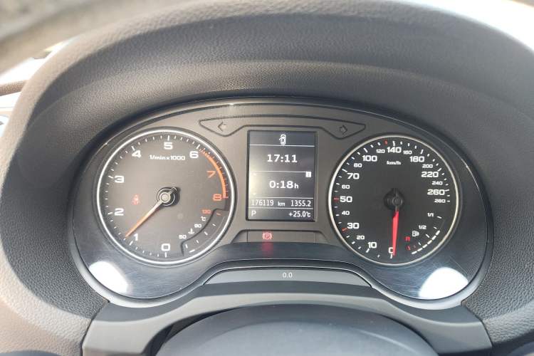 Used Audi A3 2014 Limousine 35 TFSI Automatic Comfort Model