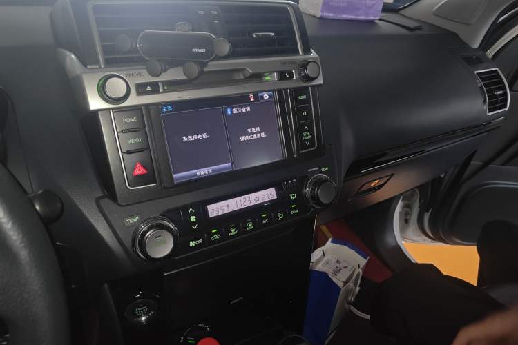 Used Toyota Prado 2016 2.7L Automatic Standard Edition Audio And AC Panel