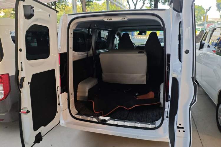 Used Farizon Xingxiang V 2025 Star Enjoy V7E Functional Edition Smart Wealth Edition Xuanwu 51.4 kWh
