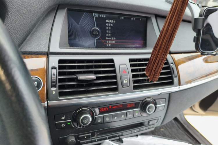 Used BMW X5 2011 xDrive35i Leading Model