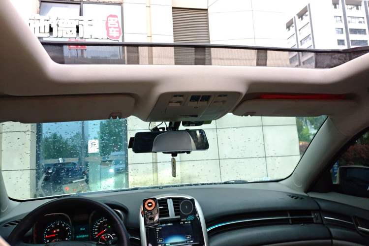 Used Chevrolet Malibu 2012 2.0L Automatic Luxury Edition Headliner