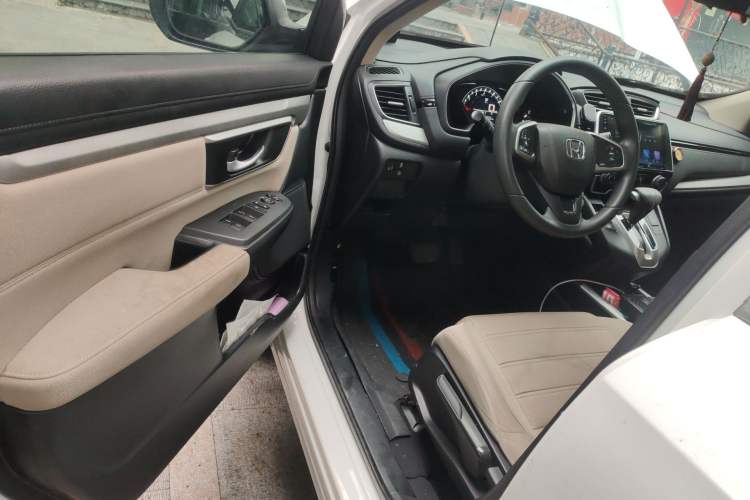 Used Honda CR-V 2019 Brilliant Edition 240TURBO CVT 2WD Comfort Version China VI Emission Standard Driver Seat