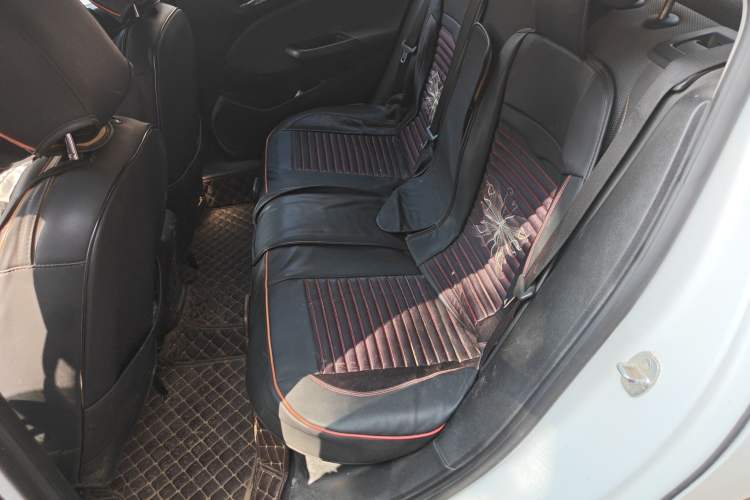 Used Chevrolet Cruze 2018 320 Automatic Pioneer Sunroof Edition
