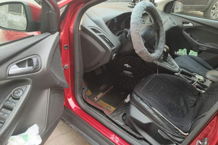 Used Ford Focus 2015 Hatchback 1.6L Automatic Comfort Model