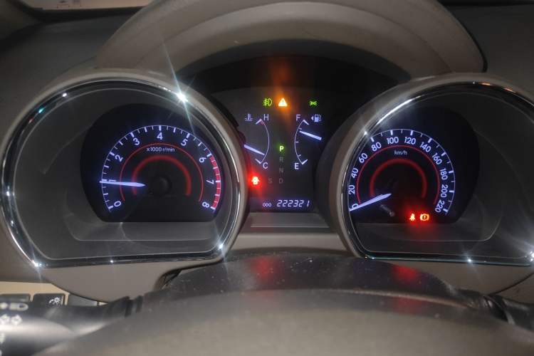 Used Toyota Highlander 2012 2.7L Two-Wheel Drive 7-Seater Luxury Edition
