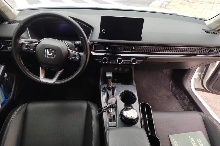 Used Honda Civic 2022 240TURBO CVT Dynamic Control Version
