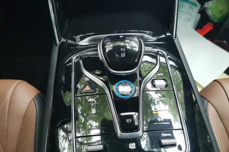 Used BYD Tang New Energy 2021 DM-i 112KM Prestige Model Gear Lever