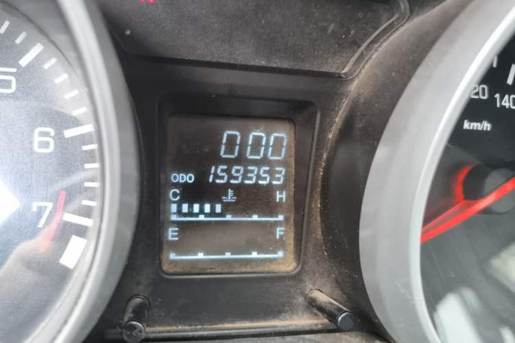 Used FAW Senya S80 2013 1.5L Manual 5-Seat Urban Fashion Edition Odometer Close Up