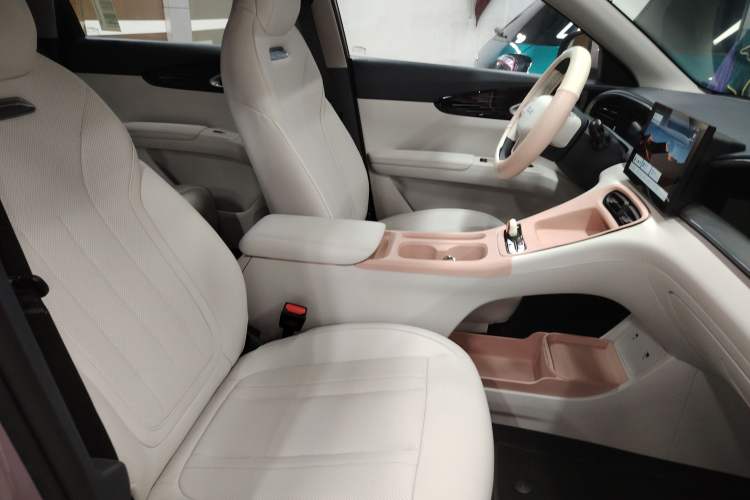 Used Geely Galaxy Geome 2025 310km Youth Edition Right Front Seat