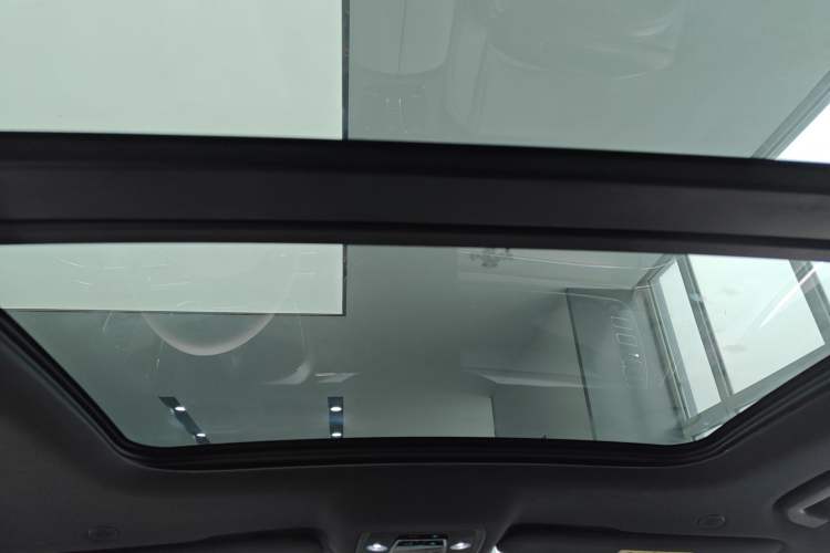 Used BYD Han 2025 EV with 701 km of Laser Radar-Enabled Intelligent Driving
