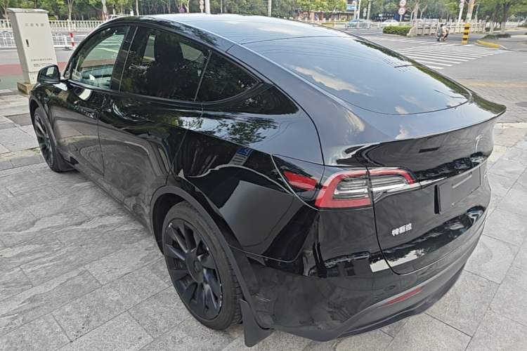 Used Tesla Model Y 2023 Rear-Wheel-Drive Version