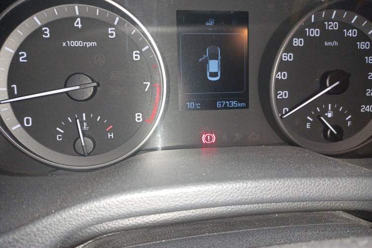 Used Hyundai Elantra (6th Generation / Lingdong) 2016 1.6L Manual ZhiXuan · Dynamic Model
