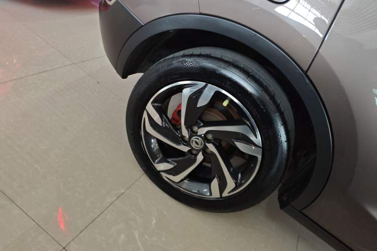 Used Dongfeng Aeolus AX5 2017 1.4T Automatic Fun Edition
