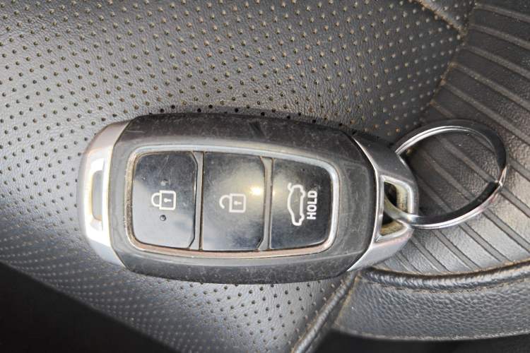 Used Hyundai Lafesta 2019 280TGDi Sport Edition China VI Vehicle Key