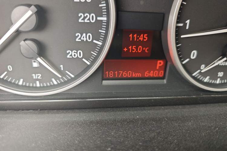 Used BMW 3 Series 2011 318i Leading Model
