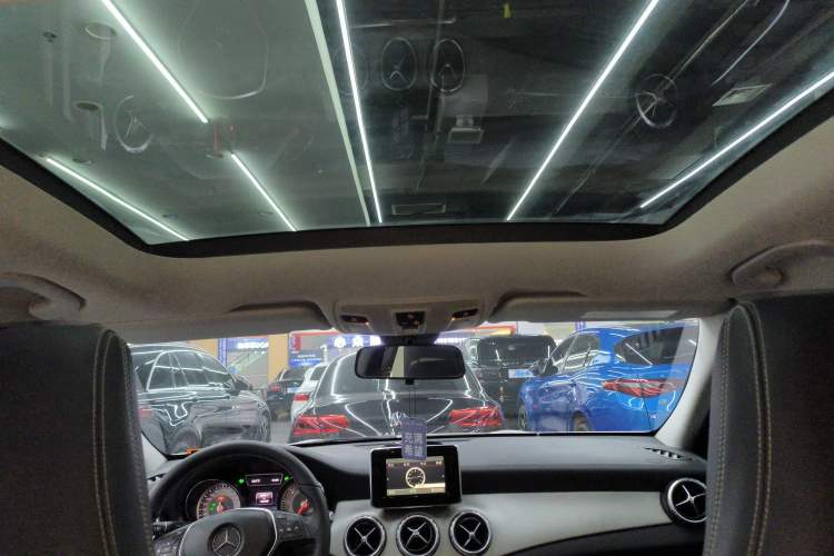 Used Mercedes-Benz GLA 2015 GLA 200 Fashion Model