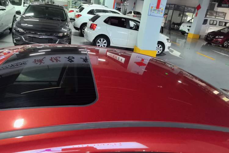 Used Chevrolet Cruze 2015 1.5L Classic SE AT Roof