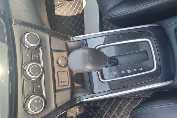 Used Nissan Sylphy 2021 Classic 1.6XL CVT Luxury Edition Gear Lever