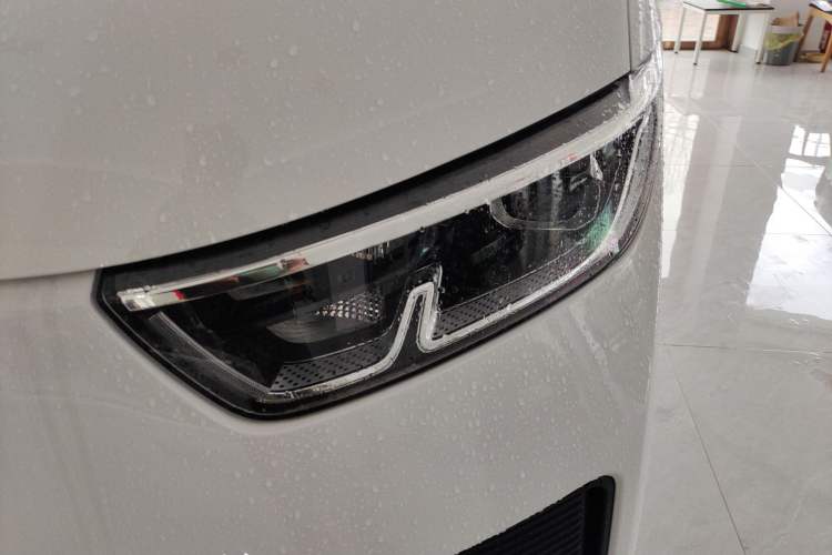 Used Wuling Yangguang 2025 Model 400km Bus Edition—Comfort Edition