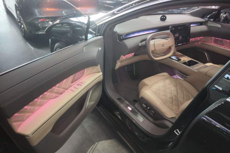Used Nio ET9 2025 100kWh Signature Edition
