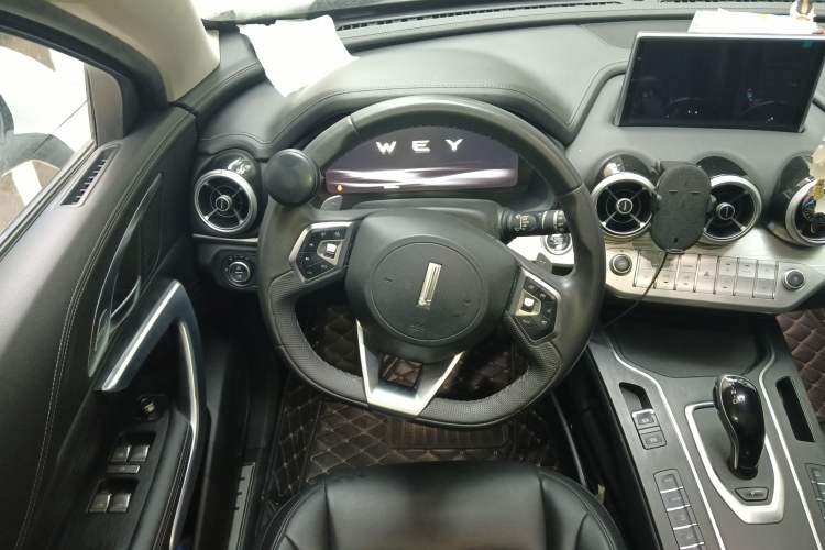 Used Wey VV7 2019 Upgraded Model 2.0T Ultra-Luxury Version China VI Standard
