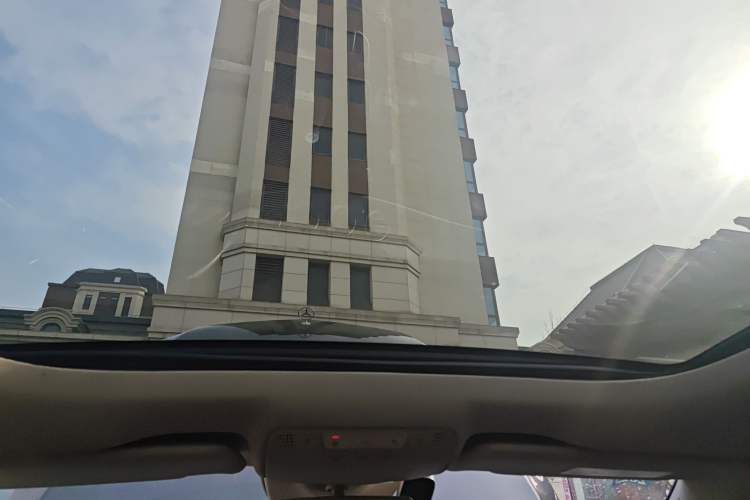 Used Mercedes-Benz E-Class 2016 E 200 L
