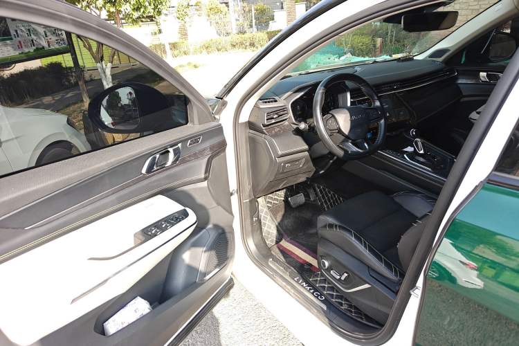 Used Lynk & Co 05 2020 2.0TD Two-Wheel Drive Shine Halo
