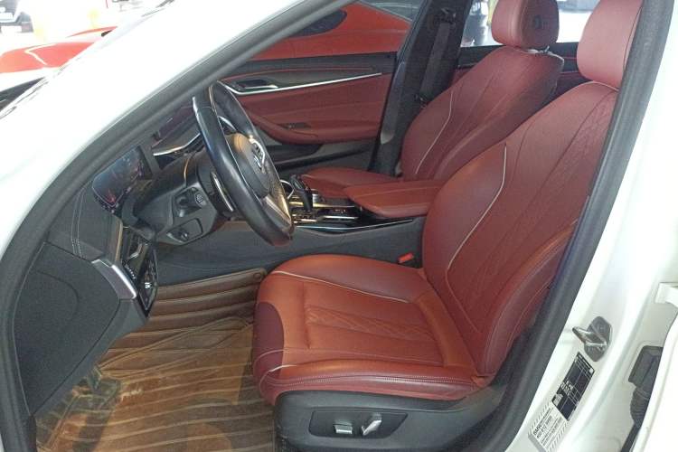 Used BMW 5 Series 2022 Second Facelift 530Li Leading Edition M Sport Package