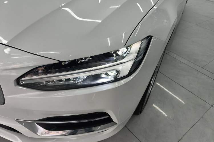 Used Volvo S90 2020 T5 Zhiyi Luxury Edition