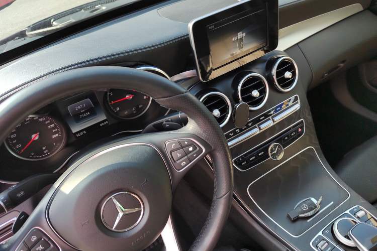 Used Mercedes-Benz C-Class 2017 Restyled C 180 L Fashion Edition Sport Version