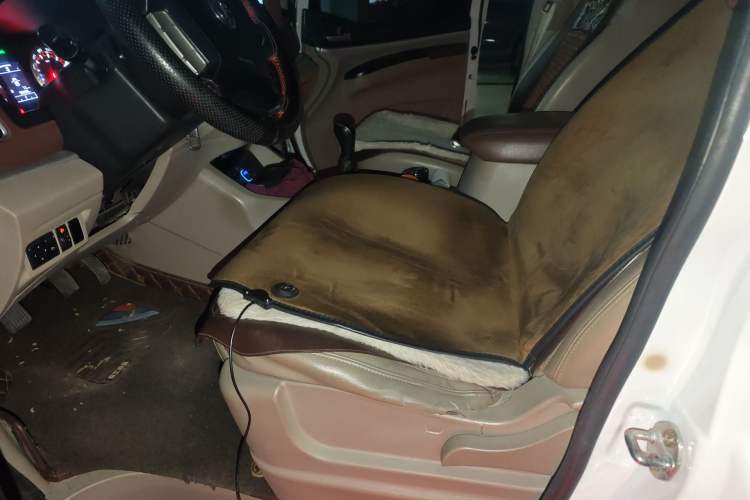 Used FORTHING Lingzhi 2016 M3 1.6L 7-Seater Comfort Model China IV Standard Left Front Seat