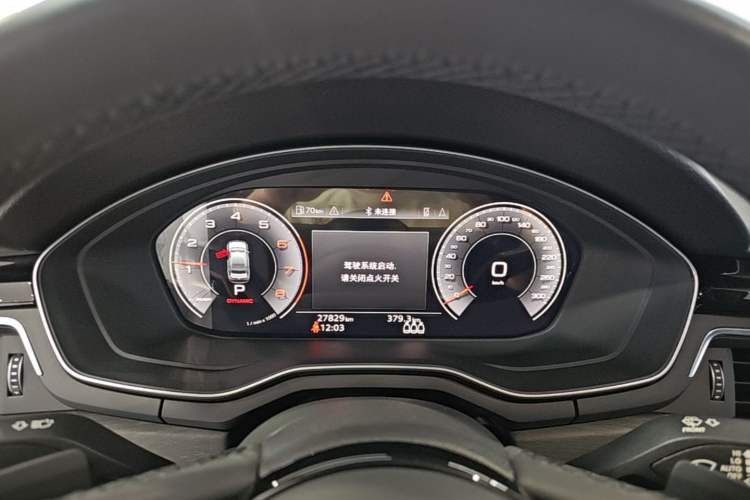 Used Audi A4L 2023 40 TFSI Luxury Dynamic Model

