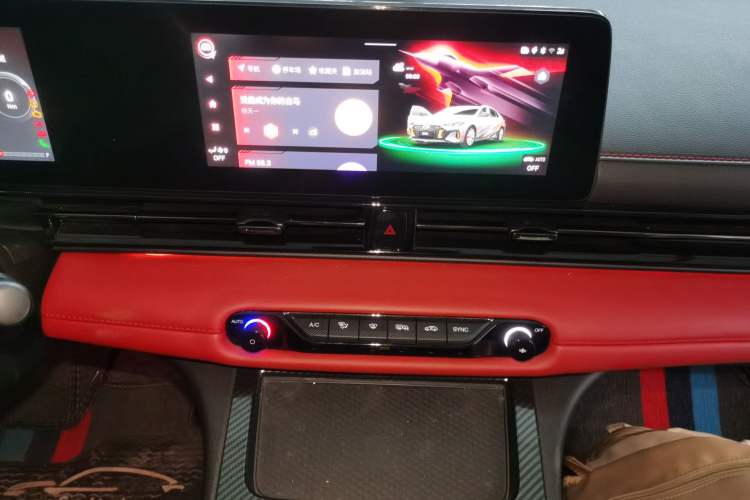 Used GAC Trumpchi EMPOW 2021 270T DCT J16 Version Audio And AC Panel