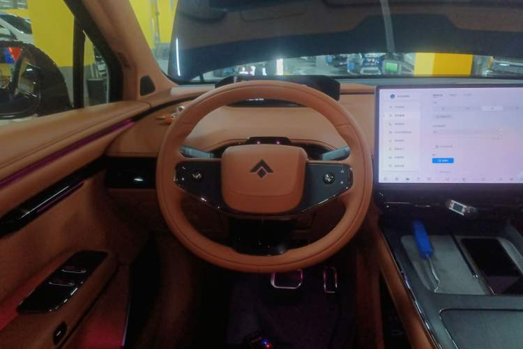 Used Hyptec HT 2025 670 Pro Steering Wheel