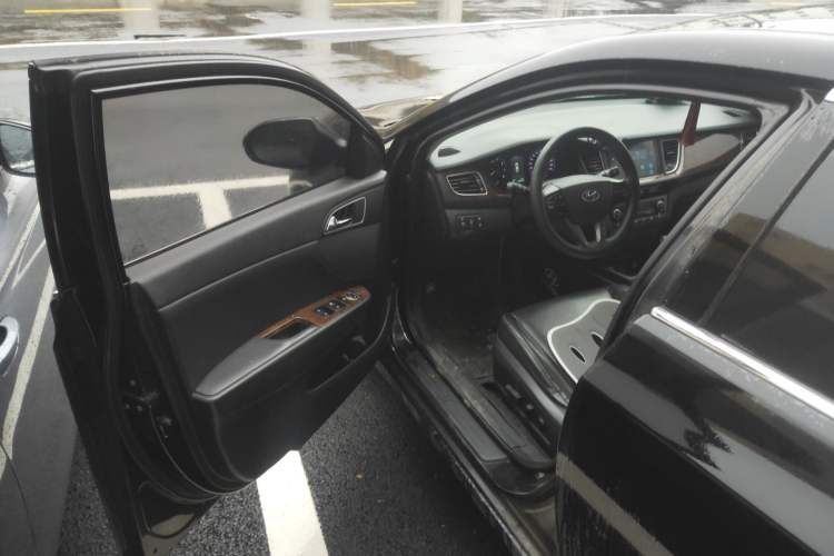 Used Hyundai Mistra 2014 1.8L Automatic Deluxe DLX Model