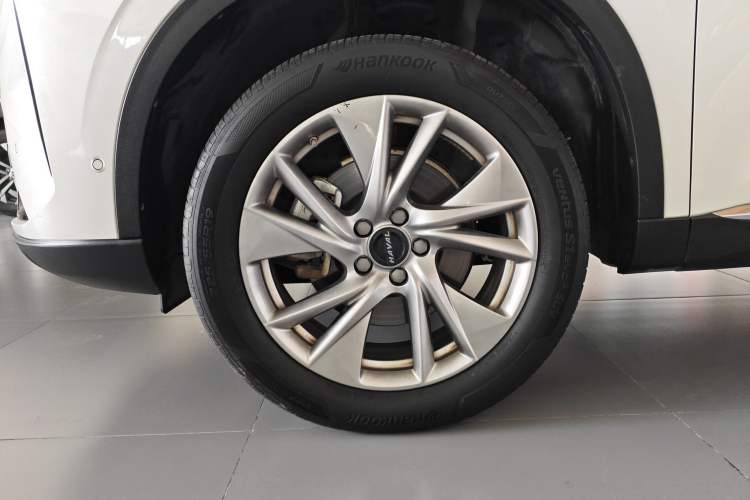 Used Haval H6 2021 3rd Generation 1.5T Automatic Two-Wheel-Drive Supreme Left Front Wheel Hub