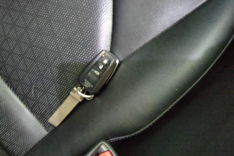 Used Toyota Camry 2018 2.5S Fēngshàng Edition Vehicle Key