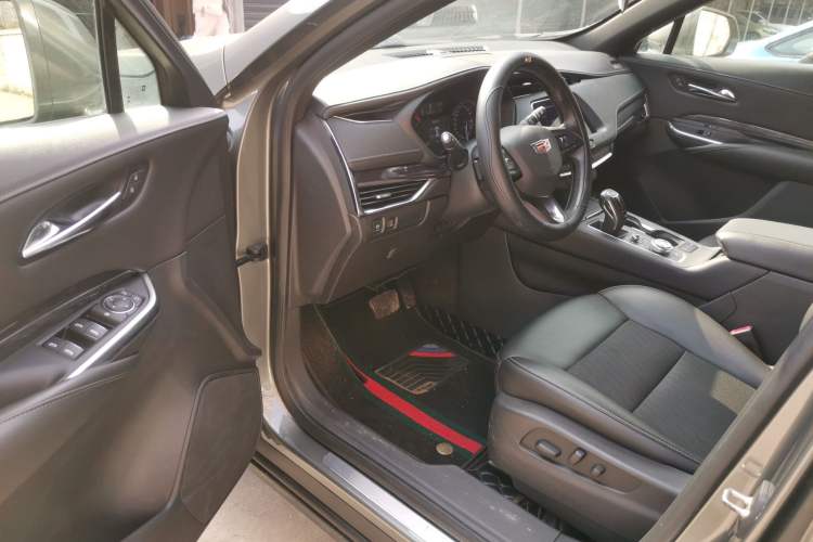 Used Cadillac XT4 2018 28T Two-Wheel Drive Tech Version
