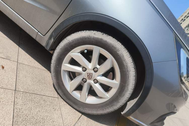 Used Baojun 310W 2017 1.5L Manual Fashion Model China V
