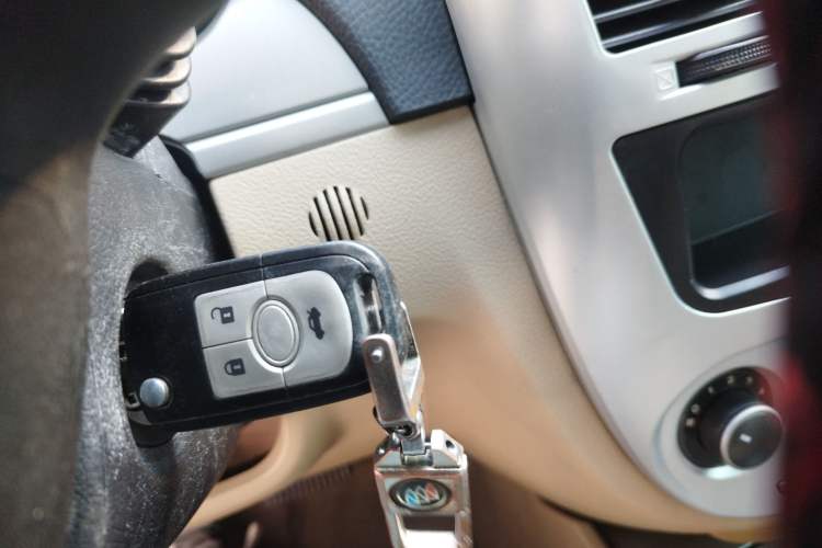 Used Buick Excelle 2013 1.5L Automatic Classic Model Vehicle Key