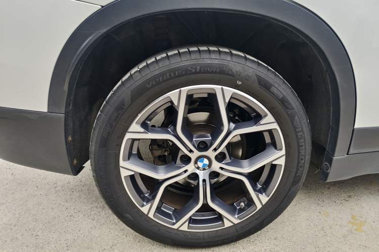 Used BMW X1 2021 Restyled sDrive25Li Leading Edition
