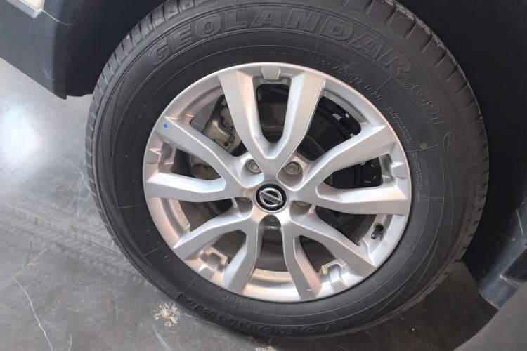 Used Nissan X-Trail 2023 Classic 2.0L Two-Wheel Drive Smart Connect & Comfort Edition Right Rear Wheel Hub